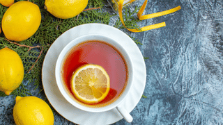 Drinking Too Much Water Side Effects : രാവിലെ എഴുന്നേറ്റാൽ ഉടൻ 4 ലിറ്റർ വെള്ളം കുടിക്കും; അമിതമായ ഈ വെള്ളം കുടി 40കാരിയെ എത്തിച്ചത് മരണത്തിൻ്റെ വക്കിൽ