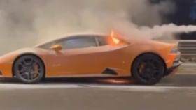 Lamborghini Fire Accident : കോടികൾ മുടക്കിട്ടും സുരക്ഷ എവിടെ? നടുറോഡിൽ വെച്ച് ലംബോർഗിനിക്ക് തീപിടിച്ചു, വീഡിയോ