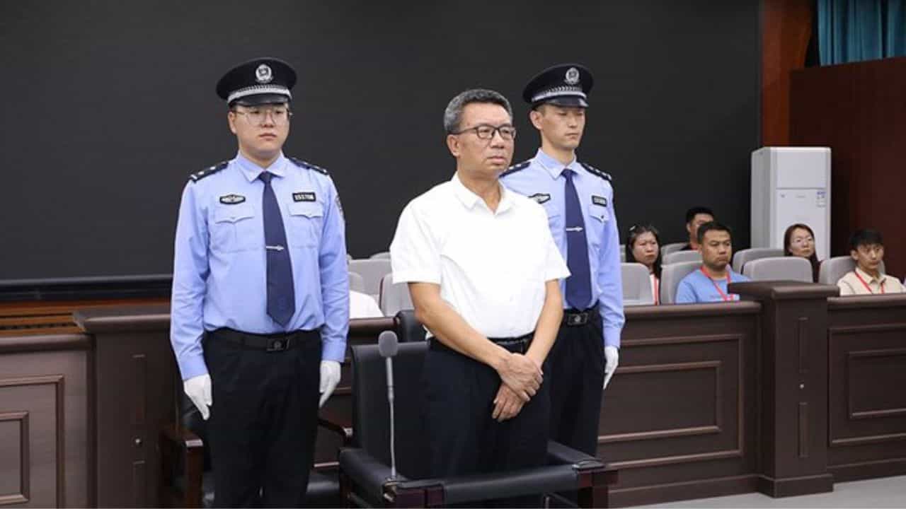 Li Jianping: അഴിമതിയില്‍ മുങ്ങിക്കുളിച്ച കമ്മ്യൂണിസ്റ്റ് നേതാവ്; വധശിക്ഷ നടപ്പിലാക്കി ചൈന