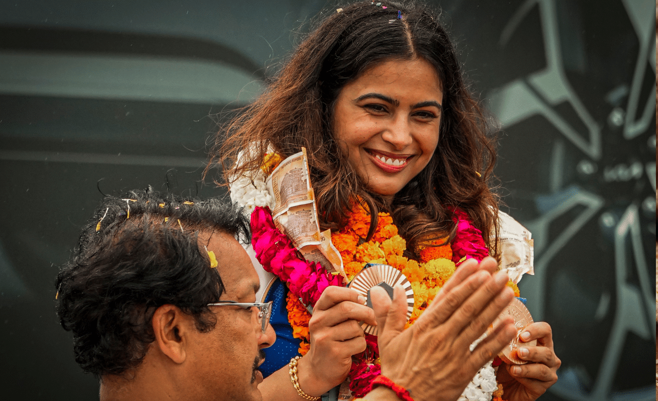 Manu Bhakar: അവൾ ഒരു ക്രിക്കറ്റ് താരമായിരുന്നെങ്കിൽ ഖേൽ രത്ന പുരസ്കാരം ലഭിക്കുമായിരുന്നു; പ്രതികരണവുമായി മനു ഭാക്കറിന്റെ പിതാവ്