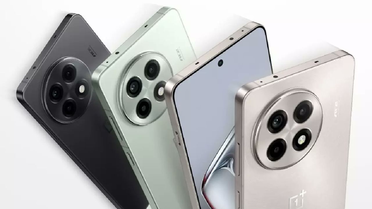 വൺപ്ലസ് 13 മോഡലിൻ്റെ വിലവിവരങ്ങൾ സമൂഹമാധ്യമങ്ങളിലൂടെ പുറത്തുവരുന്നുണ്ട്. 67,000 മുതൽ 70,000 രൂപ വരെയാവും ഫോണിന് നൽകേണ്ടിവരിക എന്നാണ് അഭ്യൂഹങ്ങൾ. രണ്ട് വേരിയൻ്റുകളിലാവും ഫോൺ പുറത്തിറങ്ങുക എന്നും സോഷ്യൽ മീഡിയയിലെ പോസ്റ്റുകൾ സൂചിപ്പിക്കുന്നു. (Image Courtesy - Social Media)