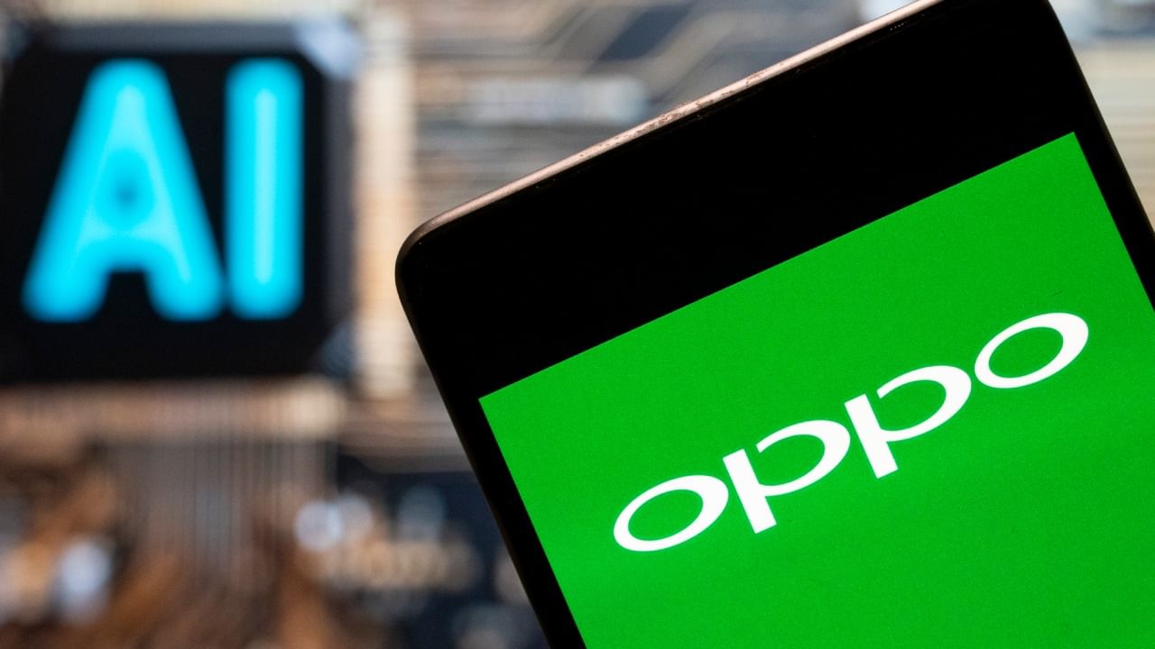 23,300 ഇന്ത്യൻ രൂപ മുതലാണ് ഫോണിൻ്റെ വില ആരംഭിക്കുന്നത്. 8ജിബി+256 ജിബി വേരിയൻ്റിനാണ് ഈ വില. ടോപ്പ് വേരിയൻ്റായ 12ജിബി+512 ജിബി വേരിയൻ്റിന് 29,200 രൂപ. നിലവിൽ ചൈനീസ് മാർക്കറ്റിലെ വിലയാണ് ഇത്. ഇന്ത്യയിലെത്തുമ്പോൾ നികുതിയും മറ്റും ഉൾപ്പെടുത്തി ഈ വിലയിൽ മാറ്റമുണ്ടാവും. (Image Credits - Getty Images)