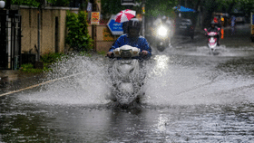 Kerala Rain Alert: ന്യൂനമർദ്ദം; സംസ്ഥാനത്ത് വരും ദിവസങ്ങൾ മഴ ശക്തമാകും, ഈ ജില്ലകളിൽ മുന്നറിയിപ്പ്