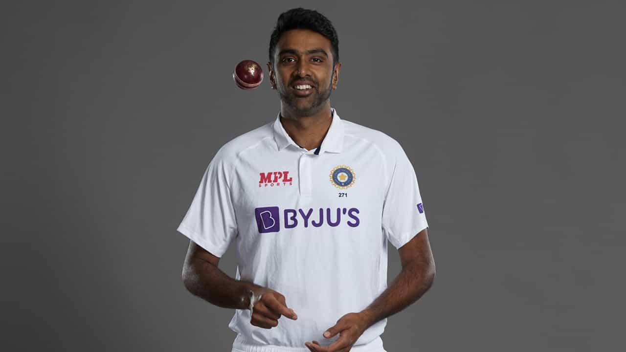 Ravichandran Ashwin Retirement : മത്സരത്തിന് മുമ്പ് ബൈക്കിലെത്തിയവര് തട്ടിക്കൊണ്ടുപോയി; വര്ഷങ്ങള്ക്ക് മുമ്പ് അശ്വിന് സംഭവിച്ചത് Ravichandran Ashwin Retirement : മത്സരത്തിന് മുമ്പ് ബൈക്കിലെത്തിയവര് തട്ടിക്കൊണ്ടുപോയി; വര്ഷങ്ങള്ക്ക് മുമ്പ് അശ്വിന് സംഭവിച്ചത്