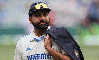 Manu Bhakar: അവൾ ഒരു ക്രിക്കറ്റ് താരമായിരുന്നെങ്കിൽ ഖേൽ രത്ന പുരസ്കാരം ലഭിക്കുമായിരുന്നു; പ്രതികരണവുമായി മനു ഭാക്കറിന്റെ പിതാവ്