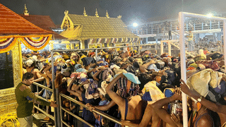 Sabarimala Mandala Kalam 2024: അയ്യനെ കാണാൻ ഭക്തജന സാ​ഗരം; തങ്ക അങ്കി ഘോഷയാത്ര ആരംഭിച്ചു