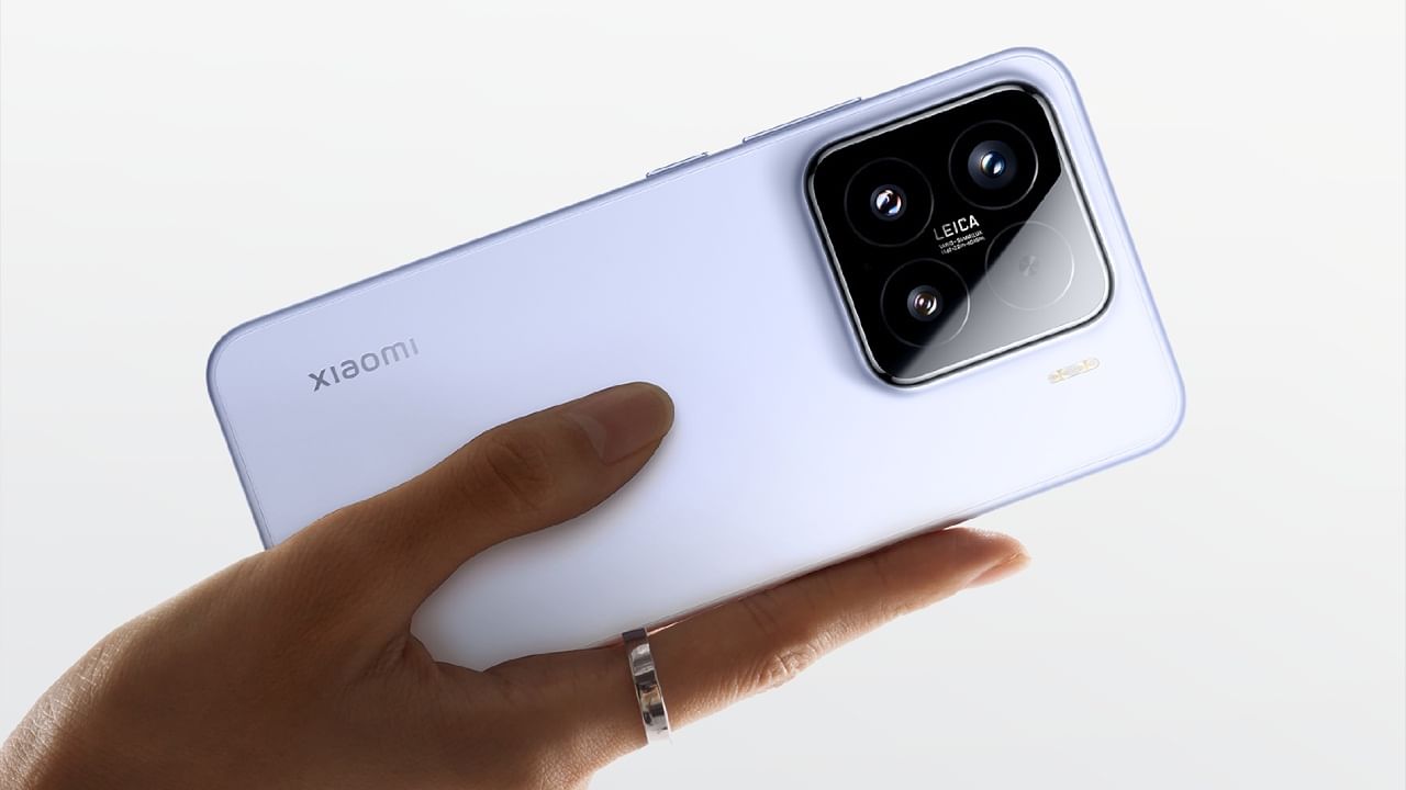 ഇക്കഴിഞ്ഞ ഒക്ടോബറിലാണ് ഷവോമി 15 അവതരിപ്പിക്കപ്പെട്ടത്. ഇതിൻ്റെ ഗ്ലോബൽ ലോഞ്ചും ഇതേസമയം നടന്നേക്കും. ഷവോമി 15 പ്രോ ചൈനീസ് മാർക്കറ്റിൽ മാത്രമായി ഒതുങ്ങും. മാർച്ച് രണ്ടിനാവും ഫോണുകൾ അവതരിപ്പിക്കുക എന്നാണ് റിപ്പോർട്ടുകളെങ്കിലും ഇതിൽ സ്ഥിരീകരണമില്ല. (Image Courtesy - Social Media)