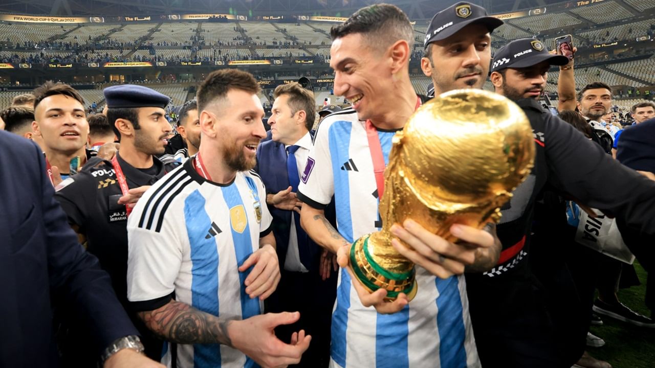 FIFA Football World Cup 2030 And 2034 : ഒടുവില് തീരുമാനം; 2030, 2034 ലോകകപ്പ് ഫുട്ബോള് മത്സരങ്ങള് ഈ രാജ്യങ്ങളില്; ആരാധകര് കാത്തിരുന്ന പ്രഖ്യാപനം FIFA Football World Cup 2030 And 2034 : ഒടുവില് തീരുമാനം; 2030, 2034 ലോകകപ്പ് ഫുട്ബോള് മത്സരങ്ങള് ഈ രാജ്യങ്ങളില്; ആരാധകര് കാത്തിരുന്ന പ്രഖ്യാപനം