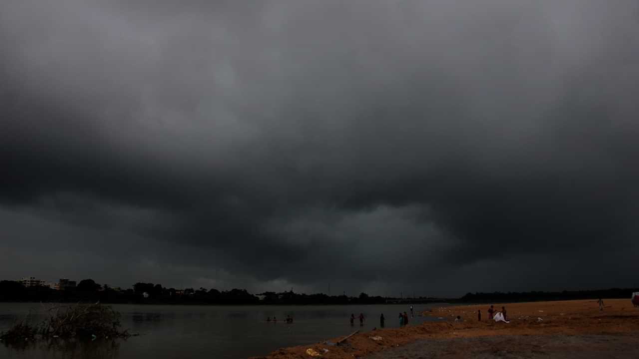 Kerala Rain Alert: ഇന്ന് എങ്ങനെയാ, കുട എടുക്കണോ ? മഴ പെയ്യുമോ ? സംസ്ഥാനത്തെ കാലാവസ്ഥ മുന്നറിയിപ്പുകള്‍ ഇങ്ങനെ