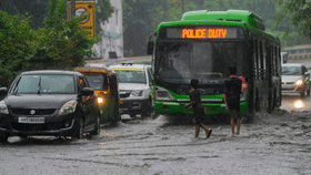 Kerala Rain Alert: സംസ്ഥാനത്ത് മഴ തുടരുന്നു; 3 ജില്ലകളിൽ ഓറഞ്ച് അലെർട്ട്, സന്നിധാനം, പമ്പ, നിലയ്ക്കലിലും മുന്നറിയിപ്പ്