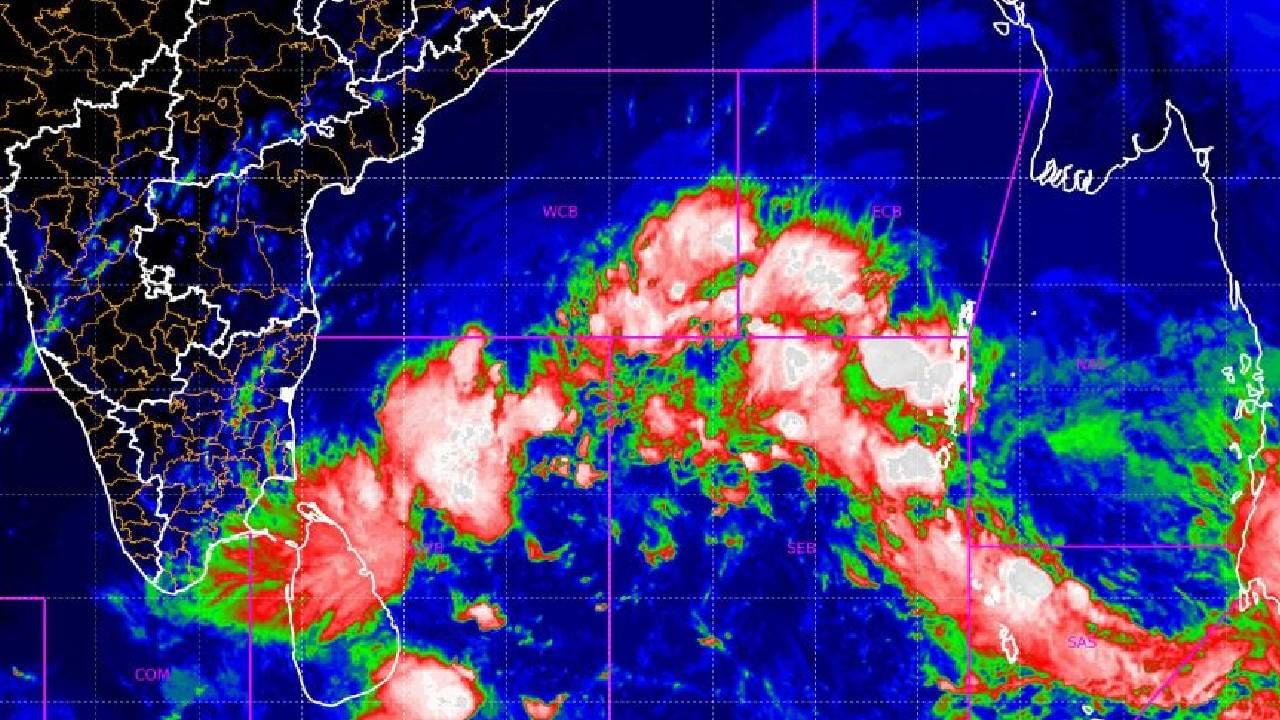 Kerala Rain Alert: ബംഗാൾ ഉൾക്കടലിൽ ന്യുനമർദ്ദം രൂപപ്പെട്ടു; സംസ്ഥാനത്ത് 5 ദിവസം ഇടിമിന്നലോട് കൂടിയ മഴയ്ക്ക് സാധ്യത Kerala Rain Alert: ബംഗാൾ ഉൾക്കടലിൽ ന്യുനമർദ്ദം രൂപപ്പെട്ടു; സംസ്ഥാനത്ത് 5 ദിവസം ഇടിമിന്നലോട് കൂടിയ മഴയ്ക്ക് സാധ്യത