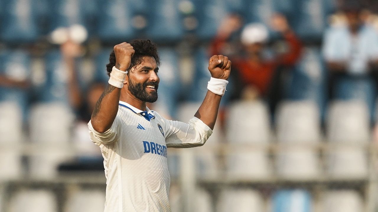 ഓസ്‌ട്രേലിയന്‍ മാധ്യമം 'ഓവര്‍ റിയാക്ട്' ചെയ്യുന്നുവെന്ന് പരമ്പര കവര്‍ ചെയ്യാനെത്തിയ ഇന്ത്യയിലെ മാധ്യമപ്രവര്‍ത്തകര്‍ വ്യക്തമാക്കി. സമയക്കുറവ് മൂലമാണ് ജഡേജയ്ക്ക് എല്ലാ ചോദ്യങ്ങള്‍ക്ക് ഉത്തരം നല്‍കാന്‍ സാധിക്കാത്തതെന്നും അവര്‍ വ്യക്തമാക്കി. 7 ന്യൂസ് റിപ്പോര്‍ട്ട് കാപട്യമെന്ന് സോഷ്യല്‍ മീഡിയ ഉപയോക്താക്കളും വിമര്‍ശിച്ചു (image credits: PTI)