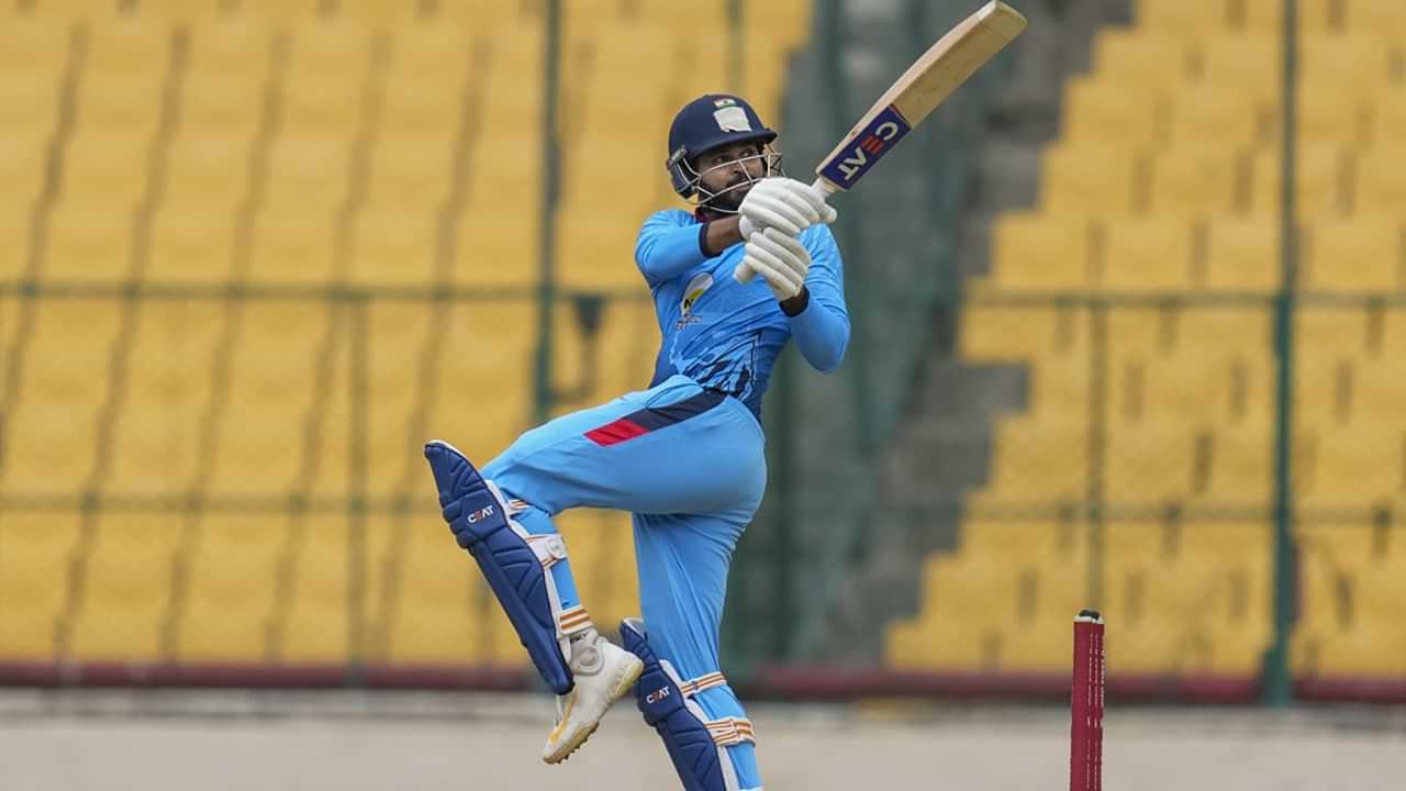 Shreyas Iyer : ഇത് അയാളുടെ കാലമല്ലേ ! വിജയ് ഹസാരെയില്‍ ടി20 മോഡില്‍ ശ്രേയസ് അയ്യര്‍; തകര്‍പ്പന്‍ സെഞ്ചുറി