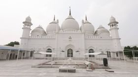 Aligarh Jama Masjid: ജുമാ മസ്ജിദ് നിര്‍മിച്ചത് പുരാതന ക്ഷേത്രങ്ങളുടെ മുകളില്‍; വാദവുമായി വിവരാവകാശ പ്രവര്‍ത്തന്‍