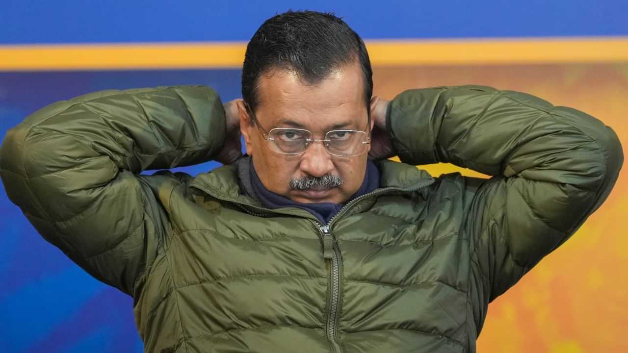 Delhi Election 2024 : ഡൽഹിയിൽ ആം ആദ്മി പാർട്ടിക്ക് തിരിച്ചടി; ഏഴ് എംഎൽഎമാർ പാർട്ടി വിട്ടു