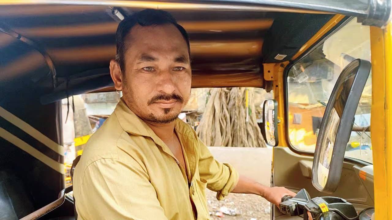 ഏത് ആശുപത്രിയിലേക്കാണ് പോകേണ്ടത് എന്ന് പറഞ്ഞുപ്പോൾ സെയ്ഫ് ലീലാവതിയിലേക്ക് പോകാമെന്നു പറഞ്ഞെന്നും പെട്ടെന്നുതന്നെ ആശുപത്രിയിലേക്ക് എത്തിക്കാനായെന്നും റാണ പറഞ്ഞു. ആശുപത്രിയിൽ എത്തിയ അദ്ദേഹം അവിടുള്ള ഗാർഡിനെ വിളിച്ച് താൻ സെയ്ഫ് അലി ഖാനാണ് എന്ന് പറഞ്ഞപ്പോളാണ് മനസിലായതെന്നും താരം പറയുന്നു. (Image credit: social media)