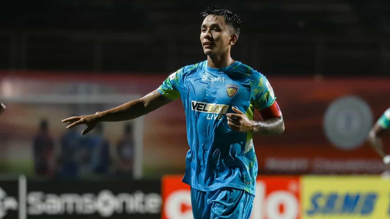 Kerala Blasters : കാതുകുത്തിയവന് പോയാല് കടുക്കനിട്ടവന് വരും; പ്രീതം കോട്ടാലിന് പകരം കോട്ട കാക്കാന് യുവതാരത്തെ എത്തിച്ച് കേരള ബ്ലാസ്റ്റേഴ്സ് Kerala Blasters : കാതുകുത്തിയവന് പോയാല് കടുക്കനിട്ടവന് വരും; പ്രീതം കോട്ടാലിന് പകരം കോട്ട കാക്കാന് യുവതാരത്തെ എത്തിച്ച് കേരള ബ്ലാസ്റ്റേഴ്സ്