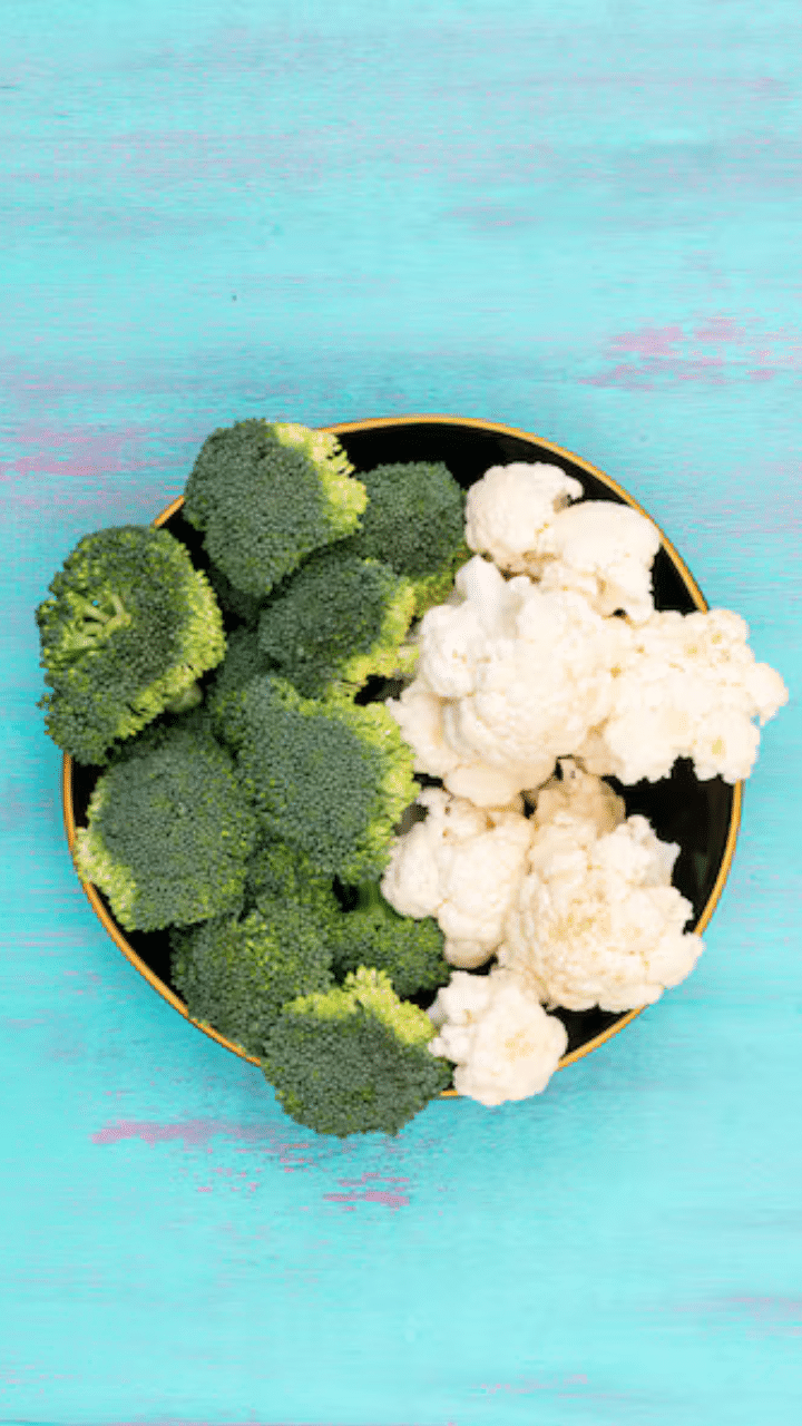 Broccoli Or Cauliflower :ആരോഗ്യത്തിന് വളരെ പ്രധാനപ്പെട്ടവയാണ് പച്ചക്കറികൾ. ഓരോന്നും വ്യത്യസ്തമായ ​ഗുണങ്ങൾ അടങ്ങിയവയാണ്.