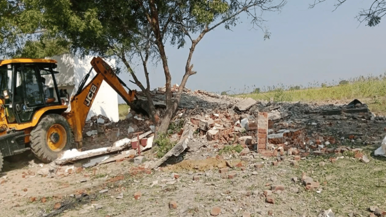 Firecracker Factory Explosion: തമിഴ്നാട്ടിൽ പടക്കനിർമാണശാലയിൽ വൻപൊട്ടിത്തെറി; ആറ് മരണം