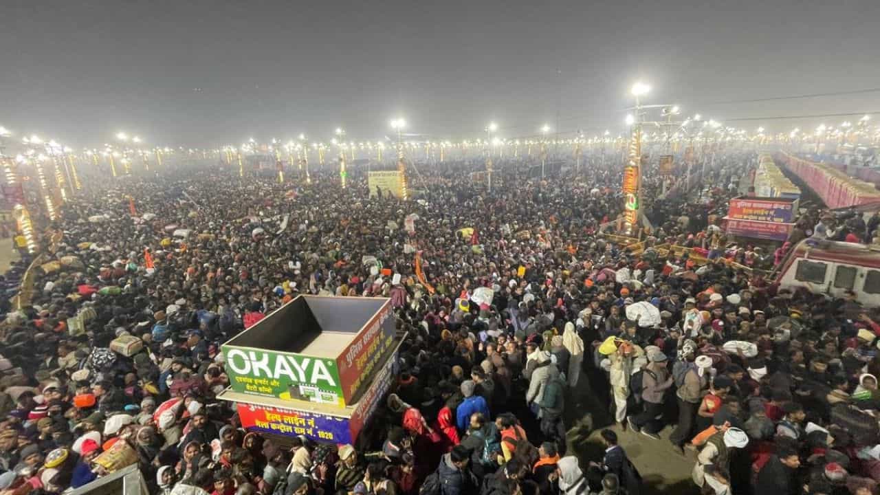 Maha Kumbh Stampede : മഹാകുംഭ മേളയ്ക്കിടെ തിക്കിലും തിരക്കലും പെട്ട് മരിച്ചവരുടെ എണ്ണം 30 ആയി; 60ലേറെ പേർക്ക് പരിക്ക്