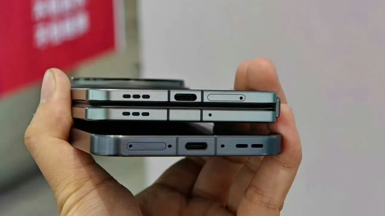 കാഴ്ചയിൽ ഓപ്പോ ഫൈൻഡ് എൻ3യുമായി ഏറെ സാമ്യതയുള്ള ഫോൺ ആണിതെന്നാണ് റിപ്പോർട്ടുകൾ സൂചിപ്പിക്കുന്നത്. എന്നാൽ, ഓപ്പോ ഫൈൻഡ് എൻ5നെക്കാൾ കട്ടികുറഞ്ഞ ഫോണും പുതിയ ക്യാമറ ലേഔട്ടുമാവും പുതിയ ഫോണിൽ ഉണ്ടാവുകയെന്നതാണ് പുറത്തുവരുന്ന റിപ്പോർട്ടുകൾ. (Image Courtesy - Social Media)