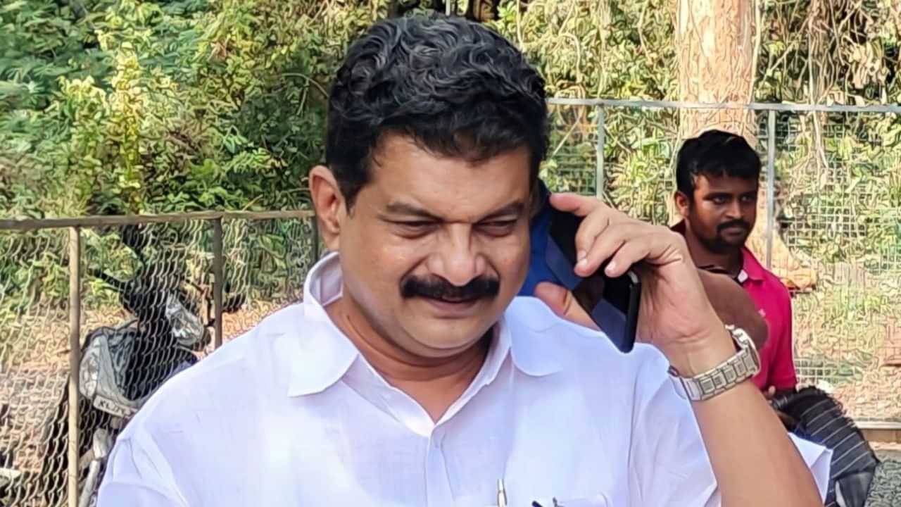 PV Anvar : കേരളം നേരിടുന്ന ഏറ്റവും വലിയ പ്രശ്നം വന്യജീവി ആക്രമണമാണെന്ന് ദീദിയോട് പറഞ്ഞു; രാജിയ്ക്കുള്ള കാരണമറിയിച്ച് പിവി അൻവർ