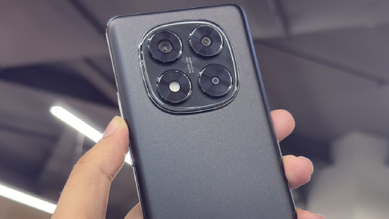 റെഡ്മി നോട്ട് 14, റെഡ്മി നോട്ട് 14 പ്രോ, റെഡ്മി നോട്ട് 14 പ്രോ + എന്നിങ്ങനെ മൂന്ന് മോഡലാണ് ഈ സീരീസിലുണ്ടാവുക. റെഡ്മി വാച്ച് 5, റെഡ്മി ബഡ്സ് 6 പ്രോ എന്നിവയും ഇതിനോടൊപ്പം അവതരിപ്പിക്കും. ഇയർഫോണും സ്മാർട്ട് വാച്ചും 2024 നവംബറിലാണ് ചൈനീസ് മാർക്കറ്റിൽ അവതരിപ്പിക്കപ്പെട്ടത്. (Image Courtesy - Social Media)