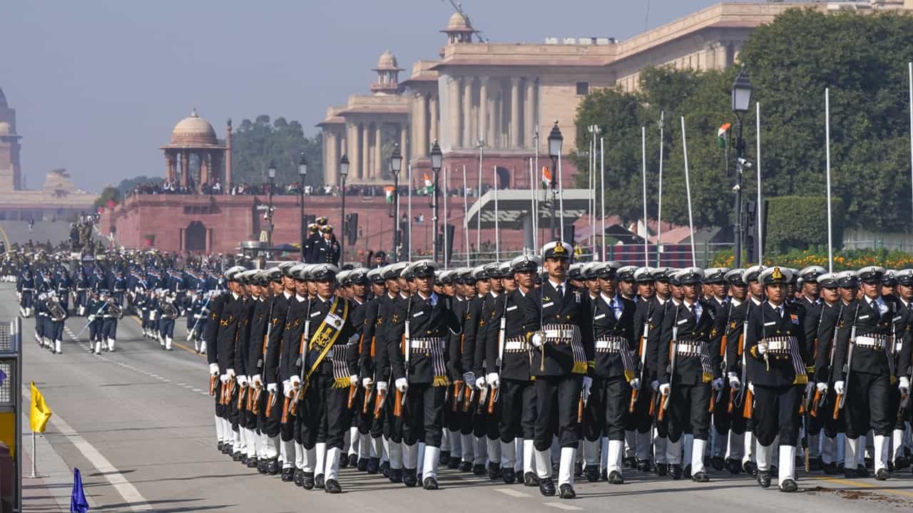 Republic Day 2025: ചെണ്ടയും, ഇടയ്ക്കയും കൊട്ടിക്കയറും; നാദസ്വരവും ഷെഹ്നായിയും വിസ്മയം തീര്ക്കും; ഈ വര്ഷത്തെ റിപ്പബ്ലിക് ദിനാഘോഷം ഇങ്ങനെ Republic Day 2025: ചെണ്ടയും, ഇടയ്ക്കയും കൊട്ടിക്കയറും; നാദസ്വരവും ഷെഹ്നായിയും വിസ്മയം തീര്ക്കും; ഈ വര്ഷത്തെ റിപ്പബ്ലിക് ദിനാഘോഷം ഇങ്ങനെ