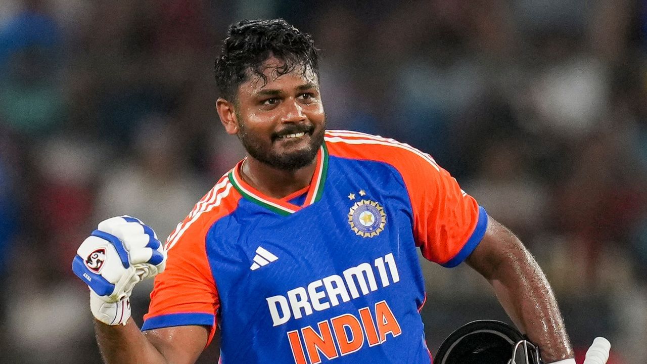 Sanju Samson : ഒരോവറിൽ തന്നെ കെസിഎയ്ക്കും ബിസിസിഐക്കുമുള്ളത് സഞ്ജു തന്നിട്ടുണ്ട്; ഇരയായത് ഗസ് അറ്റ്കിൻസൺ