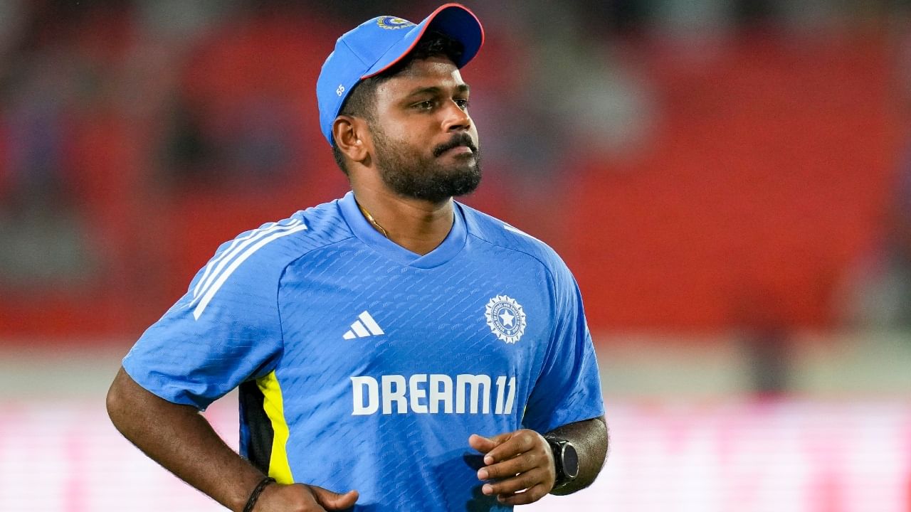 Sanju Samson: സഞ്ജുവിൻ്റെ ചാമ്പ്യൻസ് ട്രോഫി സ്വപ്നങ്ങൾക്ക് തിരിച്ചടി; കേരള ക്രിക്കറ്റ് അസോസിയേഷൻ്റെ പിടിപ്പുകേടെന്ന് വിമർശനം