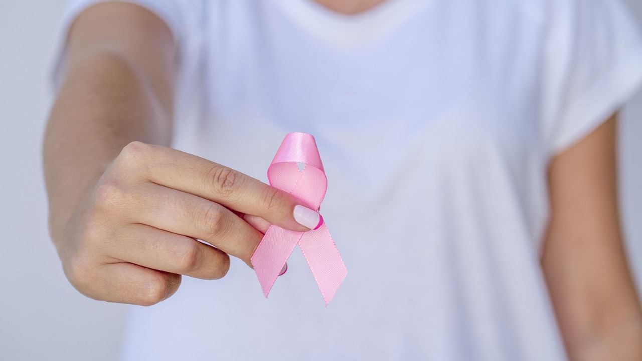 റോയല്‍ സൊസൈറ്റി ഓഫ് കെമിസ്ട്രിയുടെ ജേണലായ 'മെറ്റീരിയല്‍സ് ഹൊറൈസണ്‍സി'ല്‍ ഇത് പ്രസിദ്ധീകരിച്ചിട്ടുണ്ട്. കാന്‍സര്‍ നിരവധി പേരെ ബാധിക്കുന്നതായും, കീമോതെറാപ്പി ഉള്‍പ്പെടെയുള്ള നിലവിലെ ചികിത്സാ രീതികള്‍ക്ക് പരിമിതികളുണ്ടെന്നും ഐഐടി ഗുവാഹത്തിയിലെ കെമിസ്ട്രി വിഭാഗം പ്രൊഫസര്‍ ദേബപ്രതിം ദാസ് പറഞ്ഞു (Image Credits : Getty)