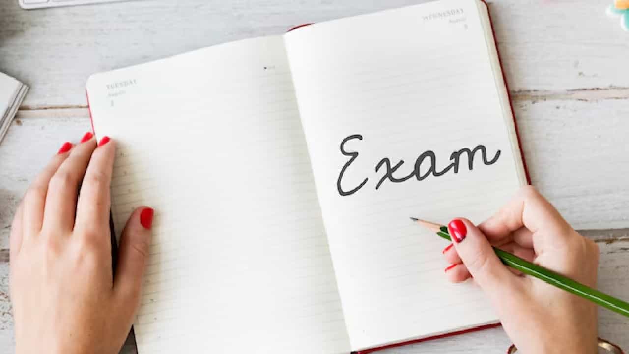 CBSE Exam 2025 : സിബിഎസ്ഇ പരീക്ഷ ഇങ്ങെത്തി; എന്തൊക്കെ ശ്രദ്ധിക്കണം? അറിയേണ്ടത് CBSE Exam 2025 : സിബിഎസ്ഇ പരീക്ഷ ഇങ്ങെത്തി; എന്തൊക്കെ ശ്രദ്ധിക്കണം? അറിയേണ്ടത്