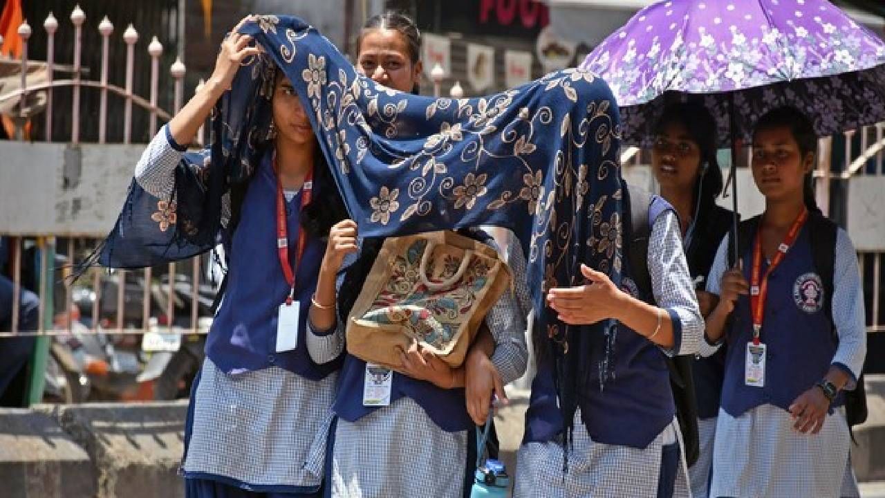 Kerala Weather Update: വീടിന് പുറത്തിറങ്ങുന്നവർ സൂക്ഷിച്ചോളൂ; ഇന്ന് ഉയർന്ന താപനില മുന്നറിയിപ്പ്