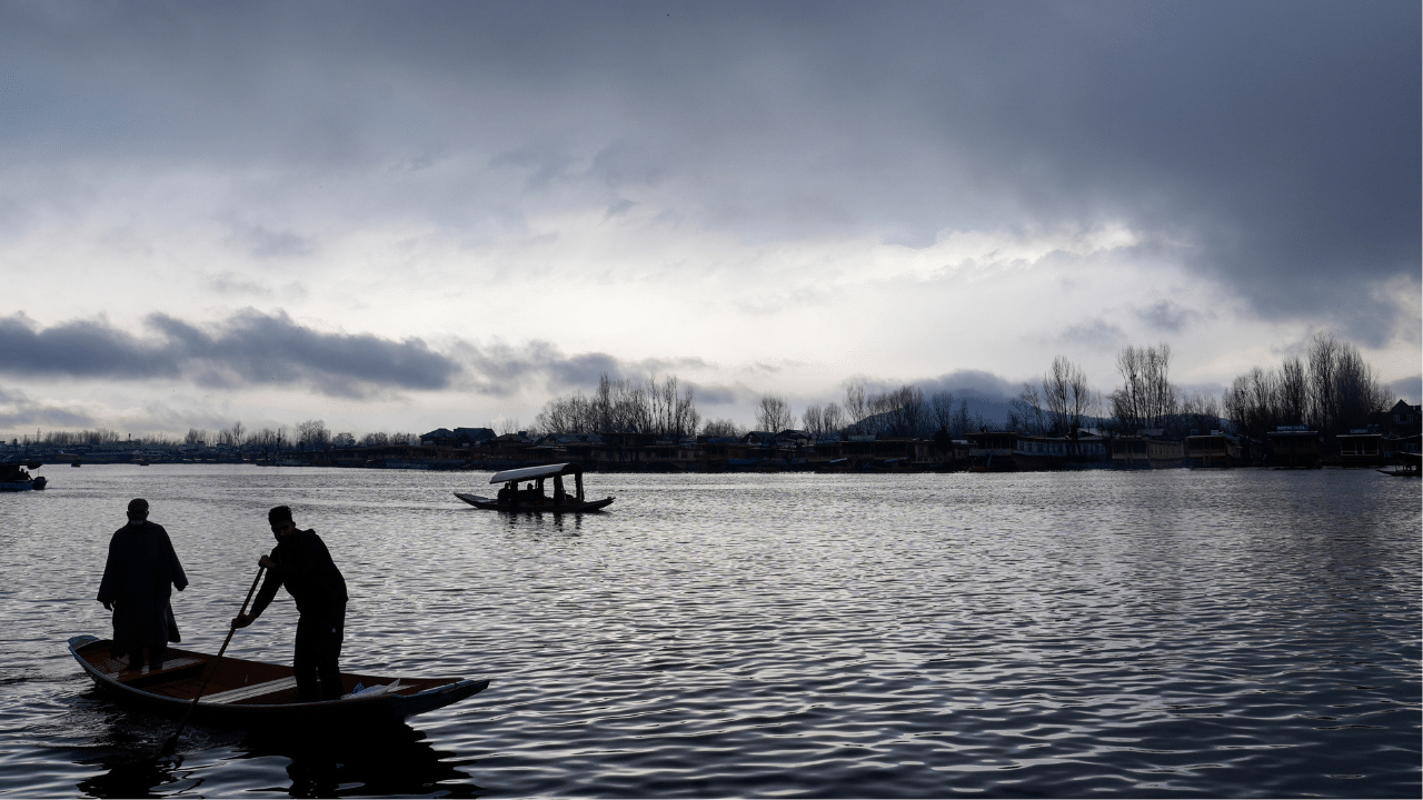 Kerala Rain Alert: ചൂടിന് ആശ്വാസമേകി മഴ വരുന്നൂ; സംസ്ഥാനത്ത് 5 ജില്ലകളിൽ നേരിയ മഴയ്ക്ക് സാധ്യത