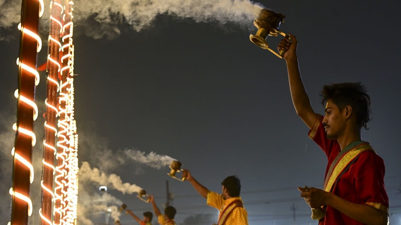 Ganga Aarti At Sangam Ahead Of Kumbh Mela