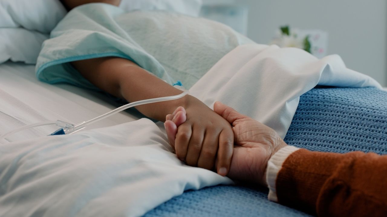 കീമോതെറാപ്പി ഡ്രഗായ ഡോക്‌സോറൂബിസിന്‍ അടങ്ങിയ ഹൈഡ്രോജലിന്റെ കുത്തിവയ്പ്പ് 18 ദിവസത്തിനുള്ളില്‍ ട്യൂമറിന്റെ വലിപത്തില്‍ 75 ശതമാനം കുറവുണ്ടാക്കിയെന്നും ദേബപ്രതിം ദാസ് പറഞ്ഞു. ഒരു ഡോസ് കൊണ്ട് ട്യൂമറിന്റെ വലിപ്പം പരമാവധി കുറയ്ക്കുന്നതുമായി ബന്ധപ്പെട്ട് കൂടുതല്‍ പഠനങ്ങള്‍ നടക്കുന്നതായും അദ്ദേഹം പറഞ്ഞു (Image Credits : Getty)