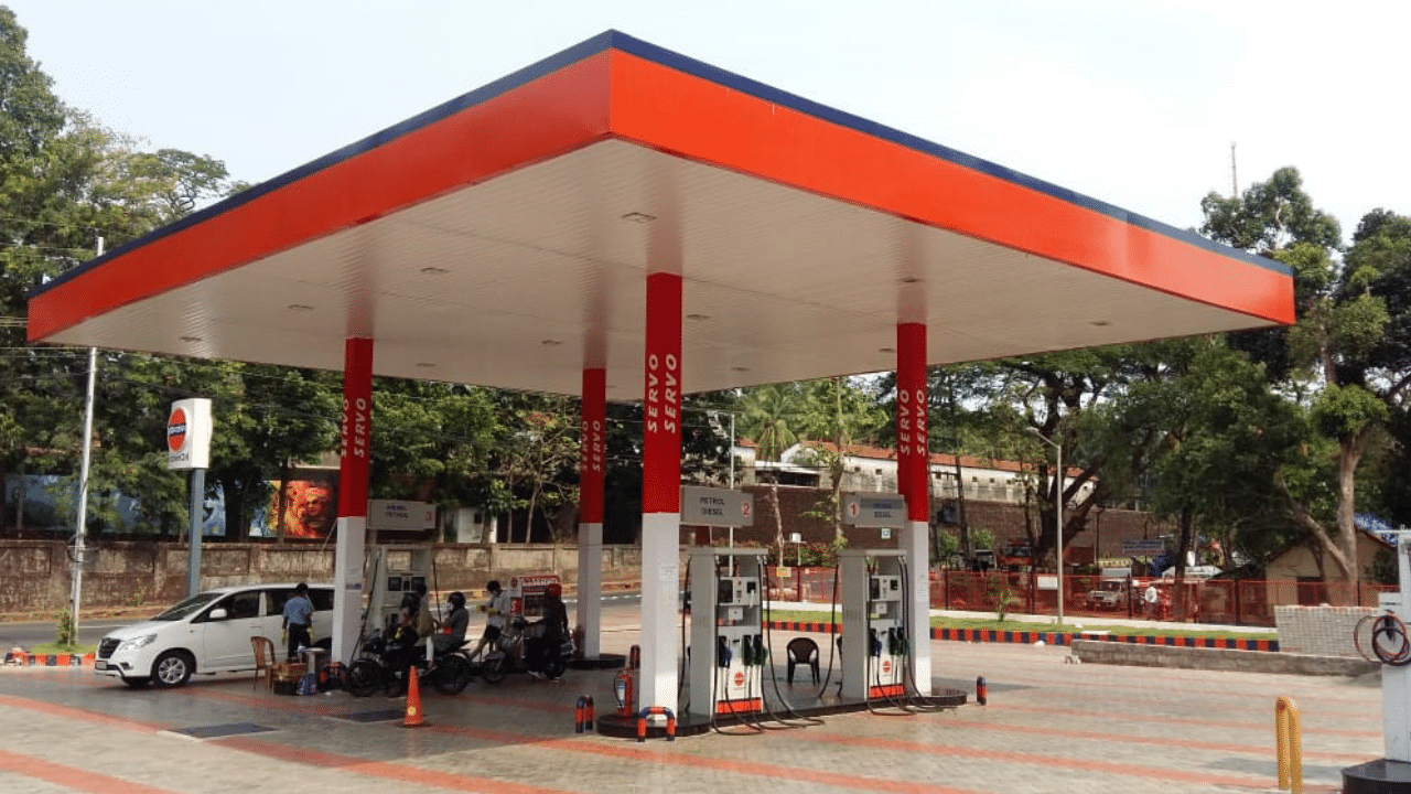 Kerala Petrol Pump Strike: സംസ്ഥാനത്ത് തിങ്കളാഴ്ച പെട്രോൾ പമ്പുകൾ അടച്ചിടും; പ്രതിഷേധം രാവിലെ 6 മുതൽ Kerala Petrol Pump Strike: സംസ്ഥാനത്ത് തിങ്കളാഴ്ച പെട്രോൾ പമ്പുകൾ അടച്ചിടും; പ്രതിഷേധം രാവിലെ 6 മുതൽ