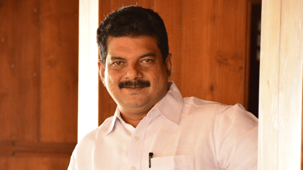 PV Anwar MLA Arrest: നിലമ്പൂർ ഫോറസ്റ്റ് ഓഫീസ് അടിച്ചു തകർത്ത സംഭവം; പിവി അൻവർ എംഎൽഎ അറസ്റ്റിൽ PV Anwar MLA Arrest: നിലമ്പൂർ ഫോറസ്റ്റ് ഓഫീസ് അടിച്ചു തകർത്ത സംഭവം; പിവി അൻവർ എംഎൽഎ അറസ്റ്റിൽ