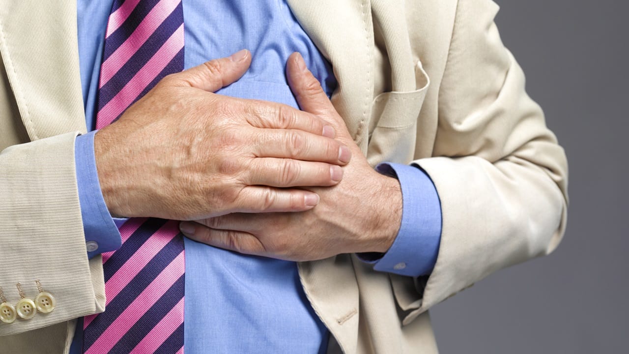 അതുകൊണ്ട് മദ്യപാനം നിര്‍ത്തി ആരോഗ്യകരമായ ജീവിതശൈലി പിന്തുടരുന്നതാണ് അഭികാമ്യം. ആരോഗ്യപ്രശ്‌നങ്ങള്‍ക്ക് ഉടന്‍ തന്നെ ചികിത്സയും തേടണം (Image Credits : Getty)