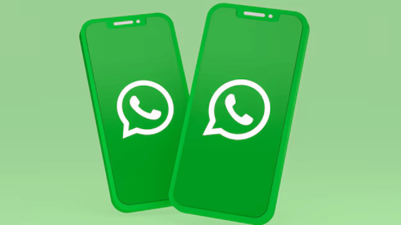 വാട്സ്ആപ്പ് ചാറ്റുകൾ കൂടുതൽ അനായാസമാക്കുന്നതിന് നിരന്തരം ശ്രമിച്ചുകൊണ്ടിരിക്കുകയാണ് എന്നാണ് മെറ്റ അധികൃതർ വ്യക്തമാക്കിയത്.  പുത്തൻ ക്യാമറ ഇഫക്ടുകളും, സെൽഫി സ്റ്റിക്കറുകളും, ഷെയർ എ സ്റ്റിക്കർ പാക്കും, ക്വിക്കർ റിയാക്ഷനുകളുമാണ് ഈ പുതിയ ഫീച്ചറിൽ ഉള്ളത്.  2025ൽ കൂടുതൽ ഫീച്ചറുകൾ വാട്‌സ്ആപ്പിലേക്ക് വരുമെന്നും നേരത്തെ കമ്പനി അറിയിച്ചിരുന്നു.