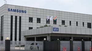 Samsung: മൂന്ന് തൊഴിലാളികളെ പിരിച്ചുവിട്ടു; സാംസങ് ചെന്നൈ ഫാക്ടറിയിൽ പണിമുടക്കി 500ലധികം തൊഴിലാളികൾ