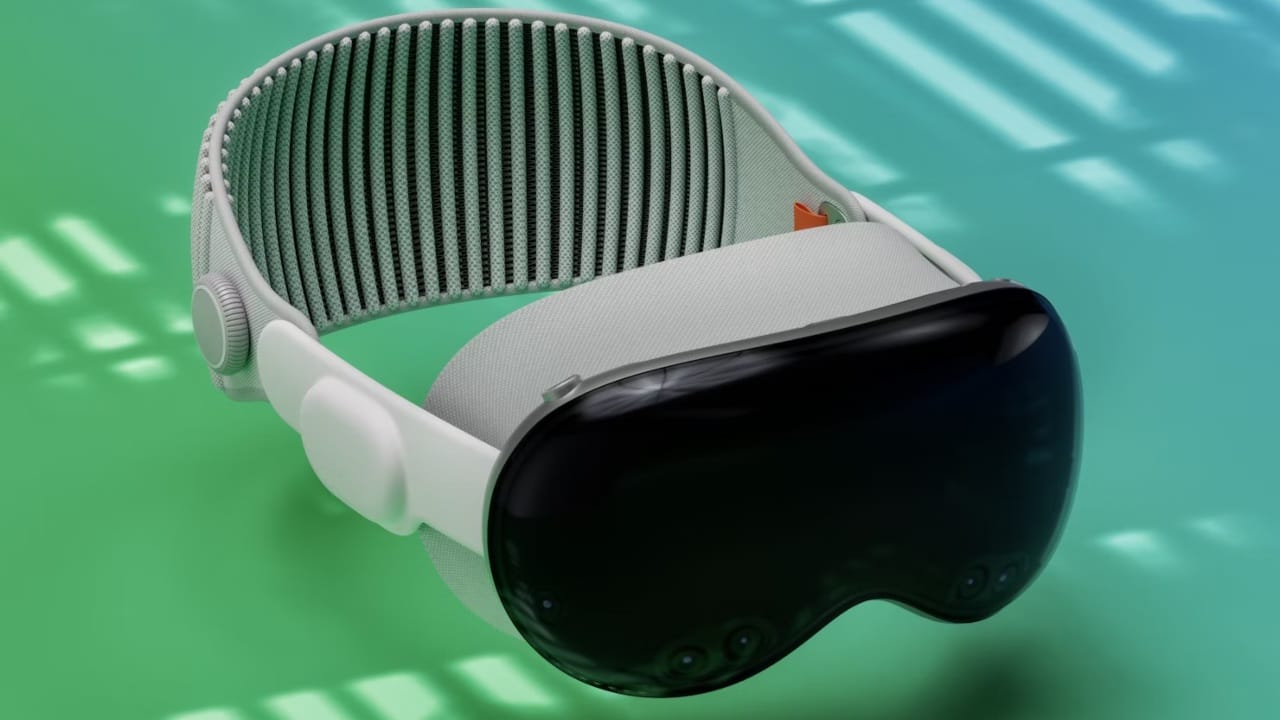 കഴിഞ്ഞ വർഷമാണ് യുഎസ് മാർക്കറ്റിൽ ആപ്പിൾ വിഷൻ പ്രോ അവതരിപ്പിക്കപ്പെട്ടത്. എആർ, വിആർ ഉള്ളടക്കങ്ങൾ ആപ്പിൾ വിഷൻ പ്രോയിൽ പ്രവർത്തിപ്പിക്കാനാവും. ആപ്പിൾ വിഷൻ പ്രോയുടെ ഉയർന്ന വില കാരണം വിലകുറഞ്ഞ ഹെഡ്സെറ്റ് അവതരിപ്പിക്കാനും ആപ്പിൾ ഒരുങ്ങുന്നുണ്ട്. (Image Courtesy- Unsplash)