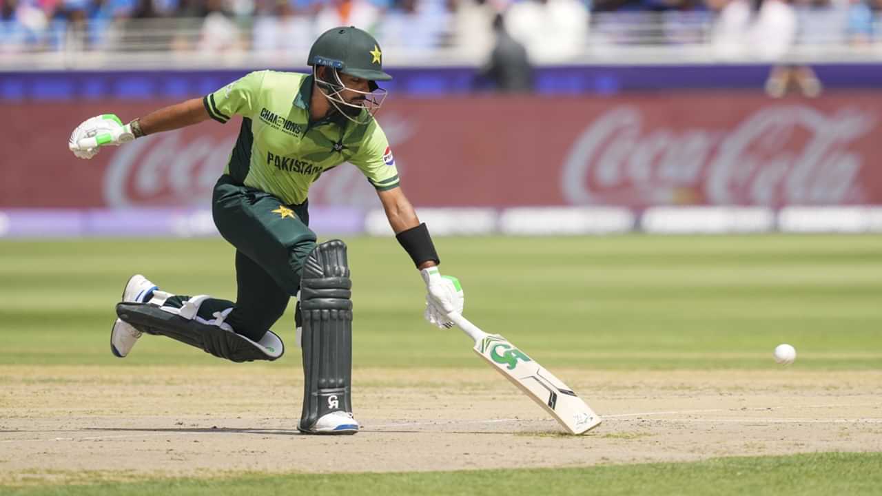 Babar Azam: ബാബറിനെ പൊരിച്ച് മുന്‍താരങ്ങള്‍; ഫ്രോഡെന്ന് വിളിച്ച് അക്തര്‍, രാജാവ് കോഹ്ലി മാത്രമെന്ന് ഹഫീസ്‌