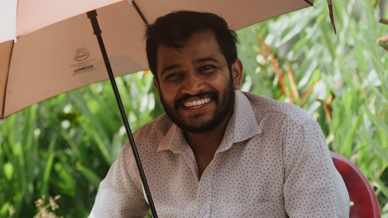 Basil Joseph: ഞാൻ എപ്പോഴും സന്തോഷവാനൊന്നുമല്ല; കുടുംബം എന്നെ നന്നായി സഹായിക്കാറുണ്ട്: ബേസിൽ ജോസഫ്
