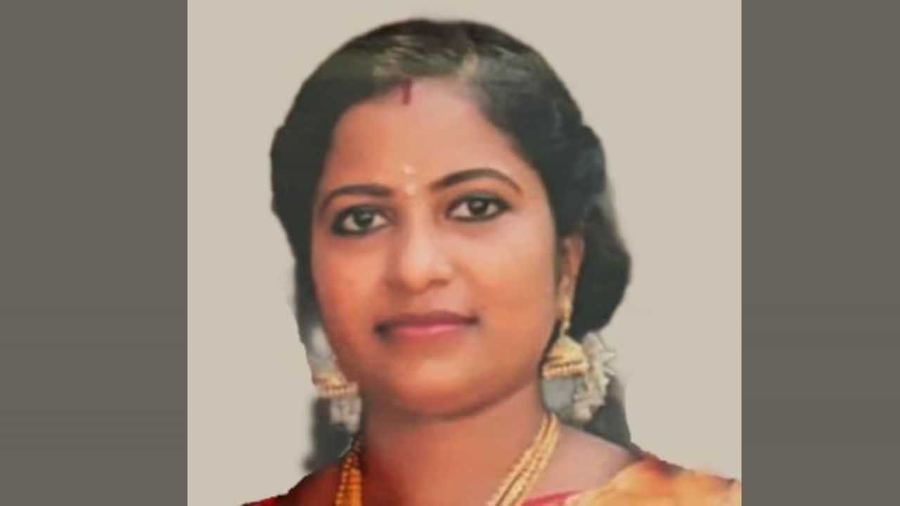 ചിലര് നിരന്തരം ശല്യപ്പെടുത്തി, പോലീസില് പരാതിപ്പെട്ടിട്ടും ഫലമുണ്ടായില്ല; യുവതി ജീവനൊടുക്കി ചിലര് നിരന്തരം ശല്യപ്പെടുത്തി, പോലീസില് പരാതിപ്പെട്ടിട്ടും ഫലമുണ്ടായില്ല; യുവതി ജീവനൊടുക്കി