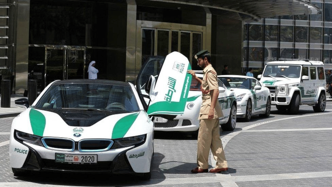 Dubai Shut Down Presses: നിയമവിരുദ്ധ മസാജ് സെൻ്ററുകൾക്ക് വിസിറ്റിങ് കാർഡുകൾ അച്ചടിച്ചു; പ്രിൻ്റിങ് പ്രസുകൾ അടച്ചുപൂട്ടി ദുബായ്