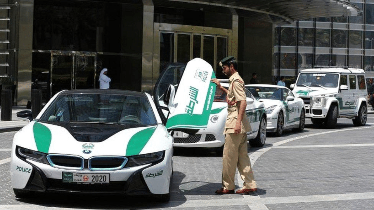 Dubai Shut Down Presses: നിയമവിരുദ്ധ മസാജ് സെൻ്ററുകൾക്ക് വിസിറ്റിങ് കാർഡുകൾ അച്ചടിച്ചു; പ്രിൻ്റിങ് പ്രസുകൾ അടച്ചുപൂട്ടി ദുബായ്
