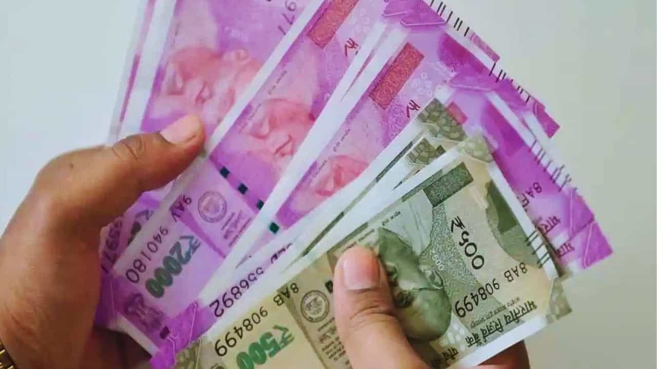 Fixed Deposit: ഒന്നാം ക്ലാസിലെ മകനായി 1 ലക്ഷം എഫ്ഡി, അവൻ്റെ 20 വയസ്സിൽ ഇരട്ടിയുടെ ഇരട്ടി