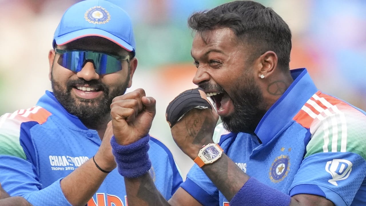 Hardik Pandya Watch: ഇന്ത്യ-പാക് മത്സരത്തില്‍ ശ്രദ്ധാകേന്ദ്രമായി ഹാര്‍ദ്ദിക് പാണ്ഡ്യയുടെ വാച്ച്; കോടികളാണ് വില