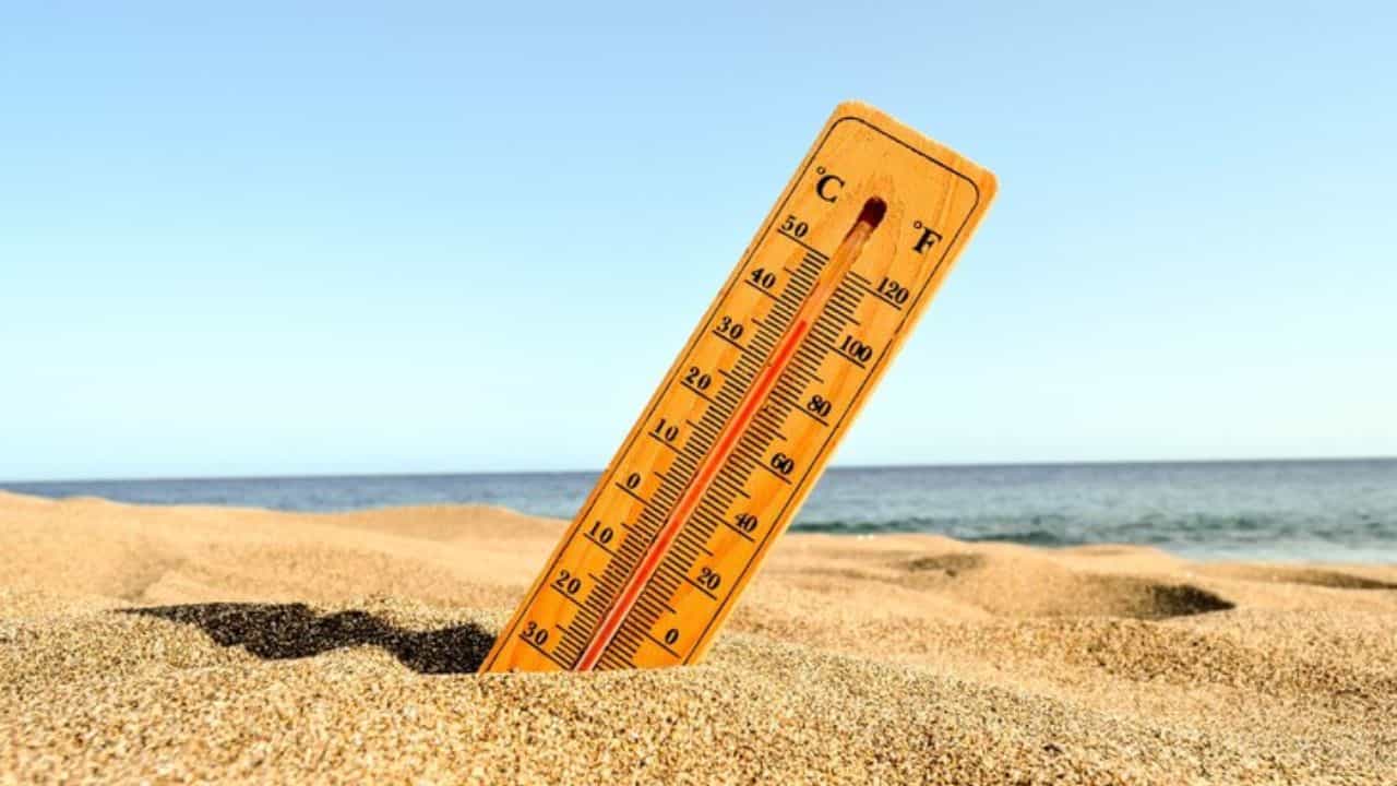 Kerala Heat: ചുട്ടുപൊള്ളി കേരളം; ചൂട് ഇനിയും 3 ഡിഗ്രി സെല്‍ഷ്യസ് വരെ ഉയരാം